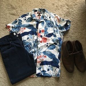 Men’s Short Sleeve Button Up Shirt